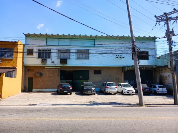 Galpão / Depósito / Armazém à venda, 1500m² – Cascadura