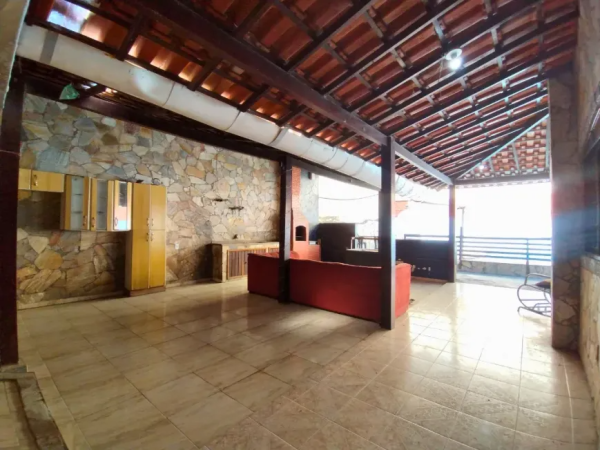 Casa com 4 Quartos à venda, 300m² – São José de Imbassai