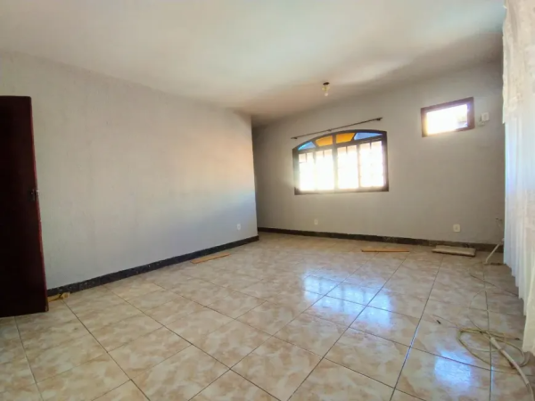Casa com 4 Quartos à venda, 300m² – São José de Imbassai