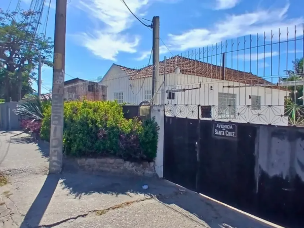 Casa com 2 Quartos à venda, 900m² – Santíssimo