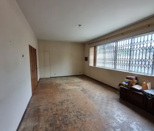 Casa com 4 Quartos à venda, 200m² – Santa Teresa