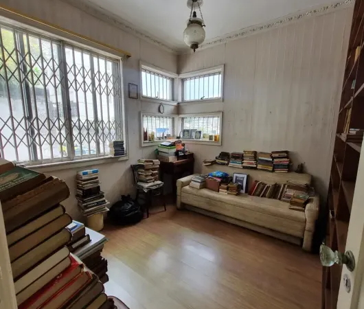 Casa com 4 Quartos à venda, 200m² – Santa Teresa