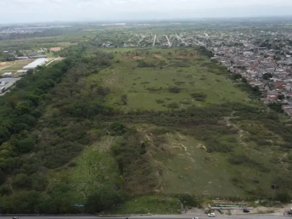 Terreno / Lote Comercial à venda, 414000m² – Jardim Guandu