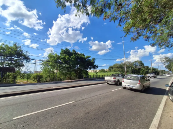 Terreno / Lote Comercial à venda, 10000m² – Santa Cruz