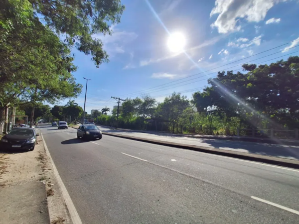 Terreno / Lote Comercial à venda, 10000m² – Santa Cruz