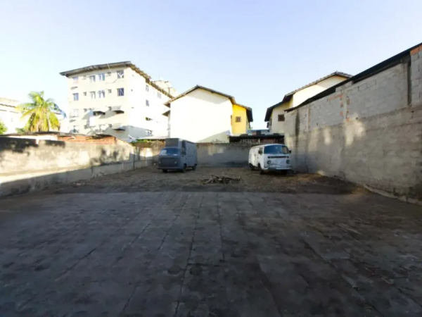 Terreno / Lote Comercial à venda, 700m² – Campo Grande