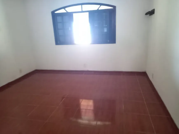 Casa com 2 Quartos à venda