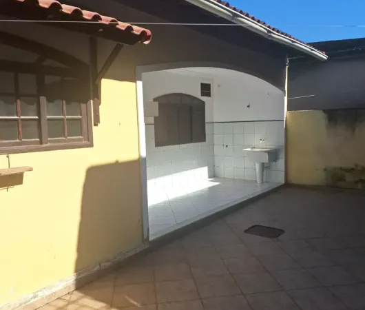 Casa com 2 Quartos à venda
